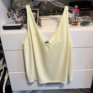 Leith Women's V-Neck Sleeveless Tank Top - Light Yellow